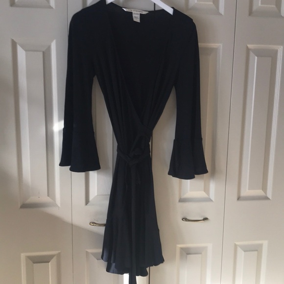 Diane Von Furstenberg Dresses & Skirts - DVF Wiley Wrap Dress